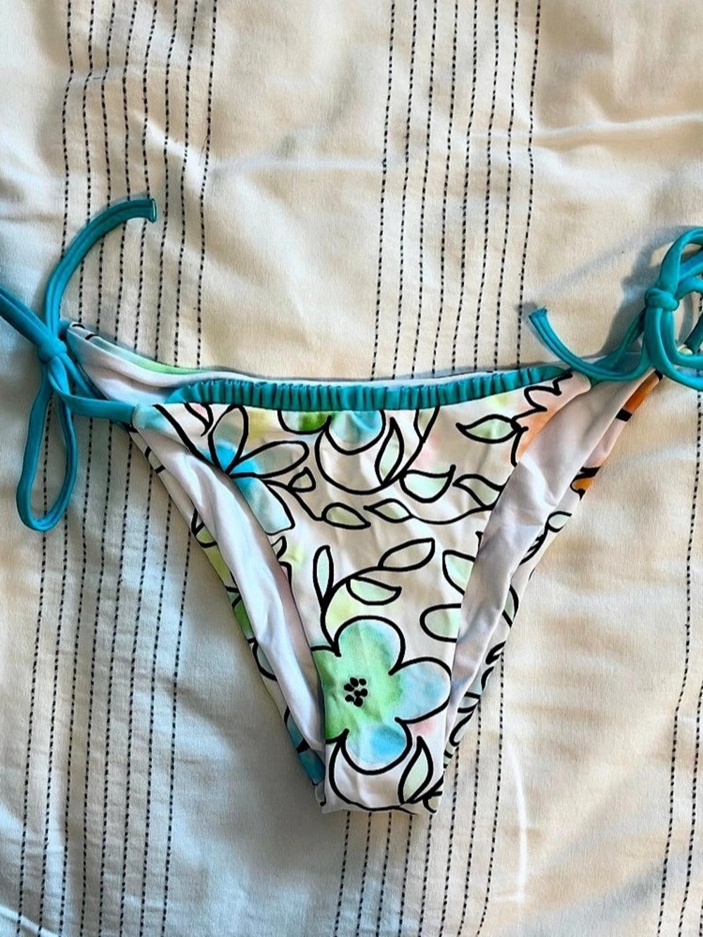 Princess Polly Bikini - Picture 4 of 5